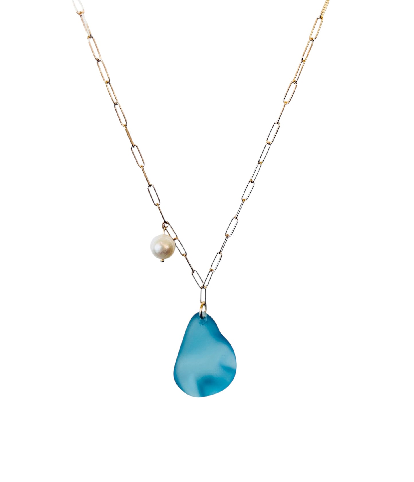 Collana Aurora di vetro del mare e perle in oro placcato 18K. 
