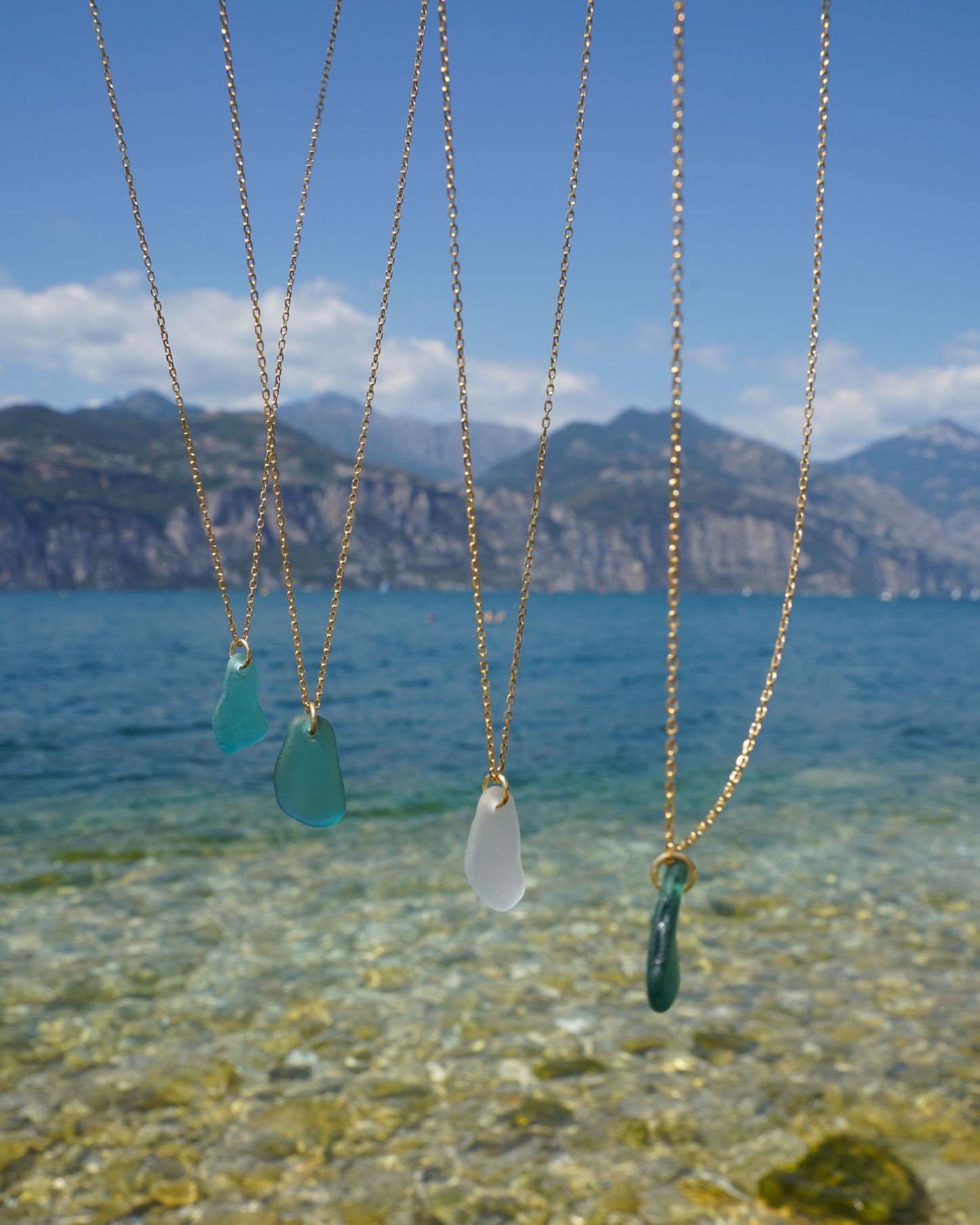 Collana Vela in vetro di mare placcato oro 18K 