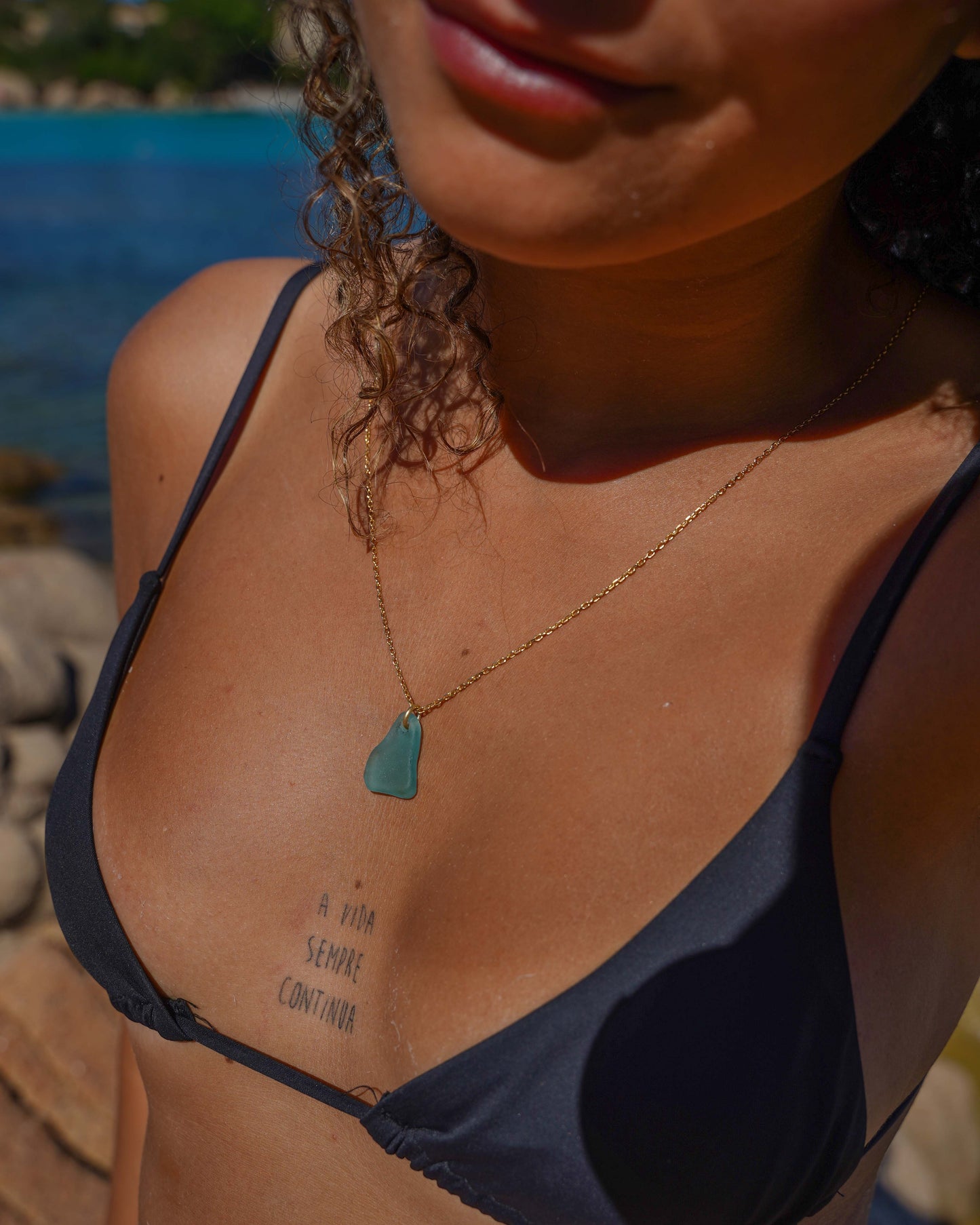 Collana Vela in vetro di mare placcato oro 18K 